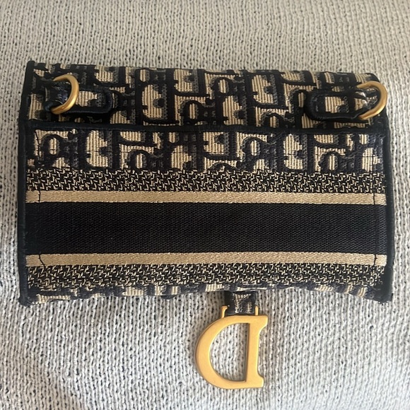 CHRISTIAN DIOR
Oblique Slim Saddle Pouch Blue - Picture 4 of 9